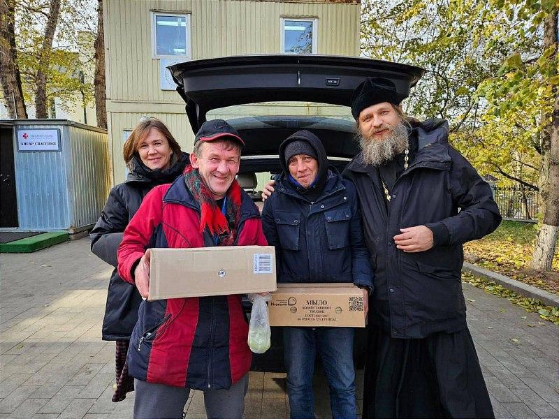 Донской монастырь принял участие в благотворительном сборе для Ангара спасения